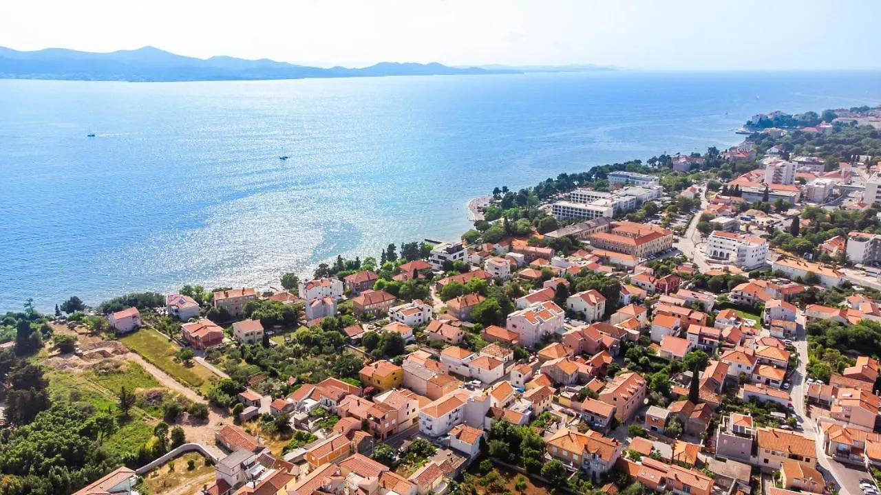 Eleonora Apartments Zara