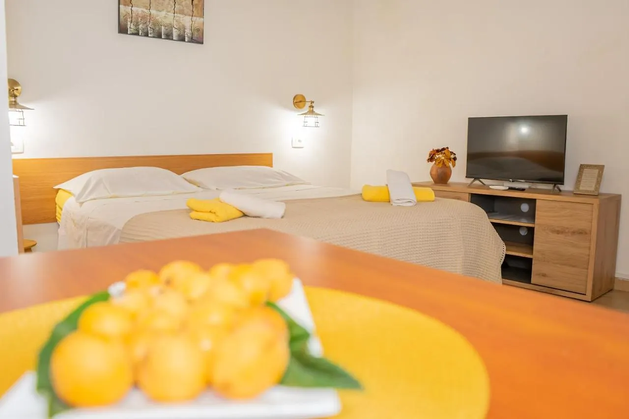 Eleonora Apartments Zára