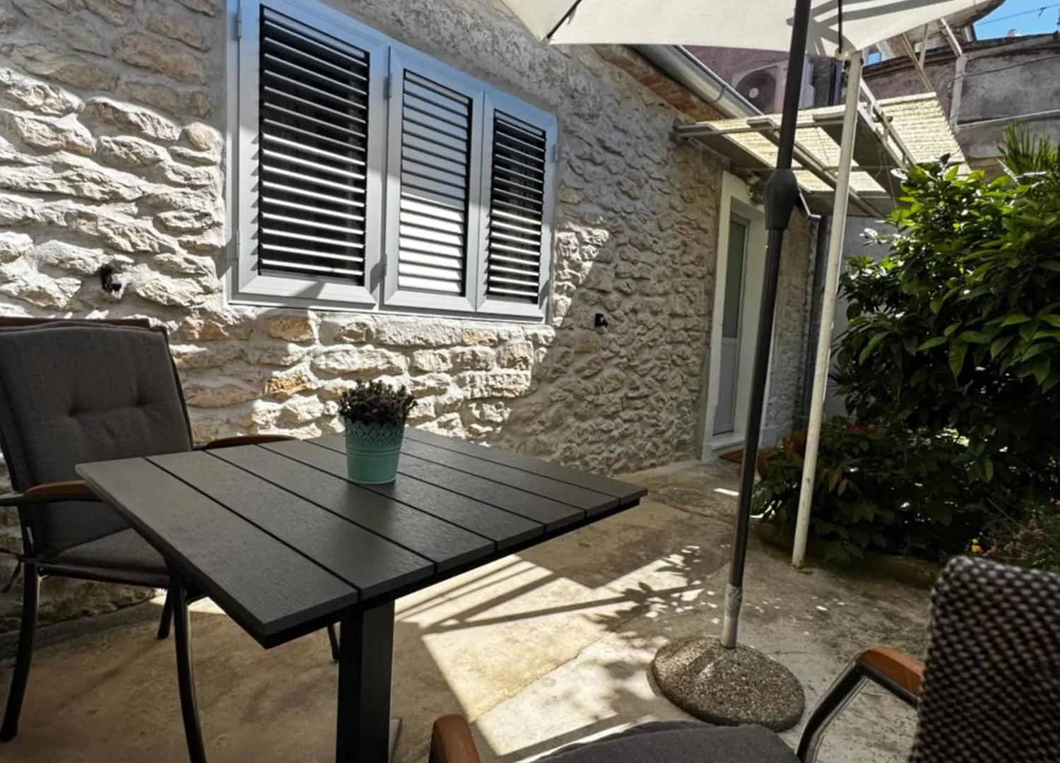 Eleonora Apartments Zara Croazia